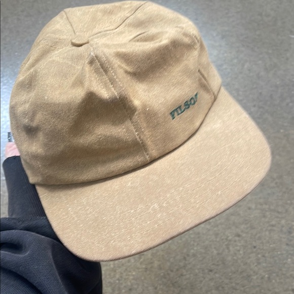 Filson Oil Tin Logo Hat - Picture 4 of 4